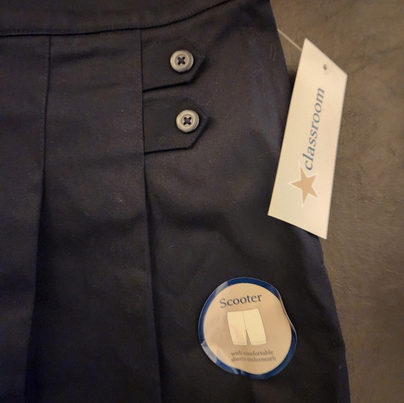 Girl's Classroom Navy Skirt - Picture 2 of 4